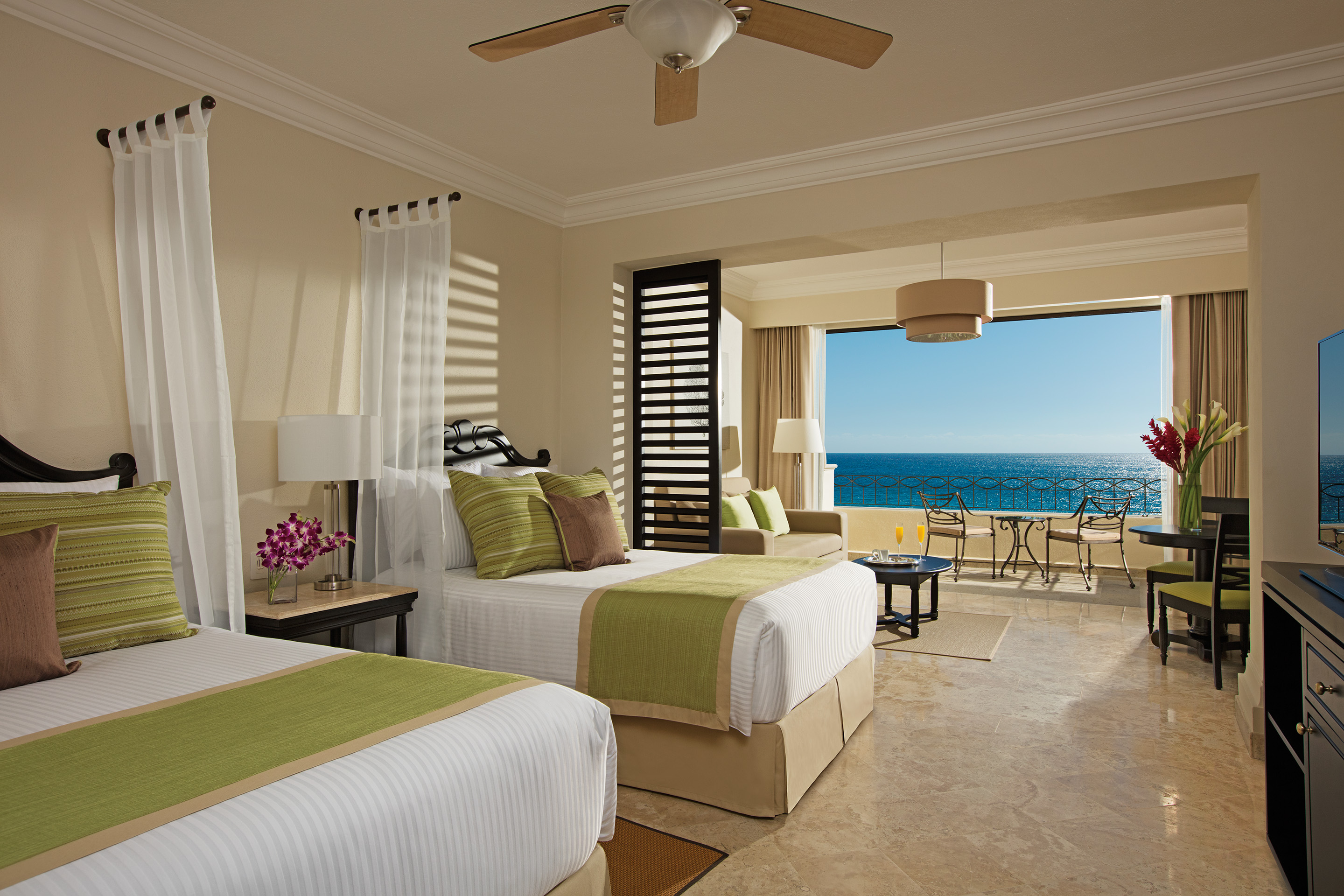 Fantasy Los Cabos Suites