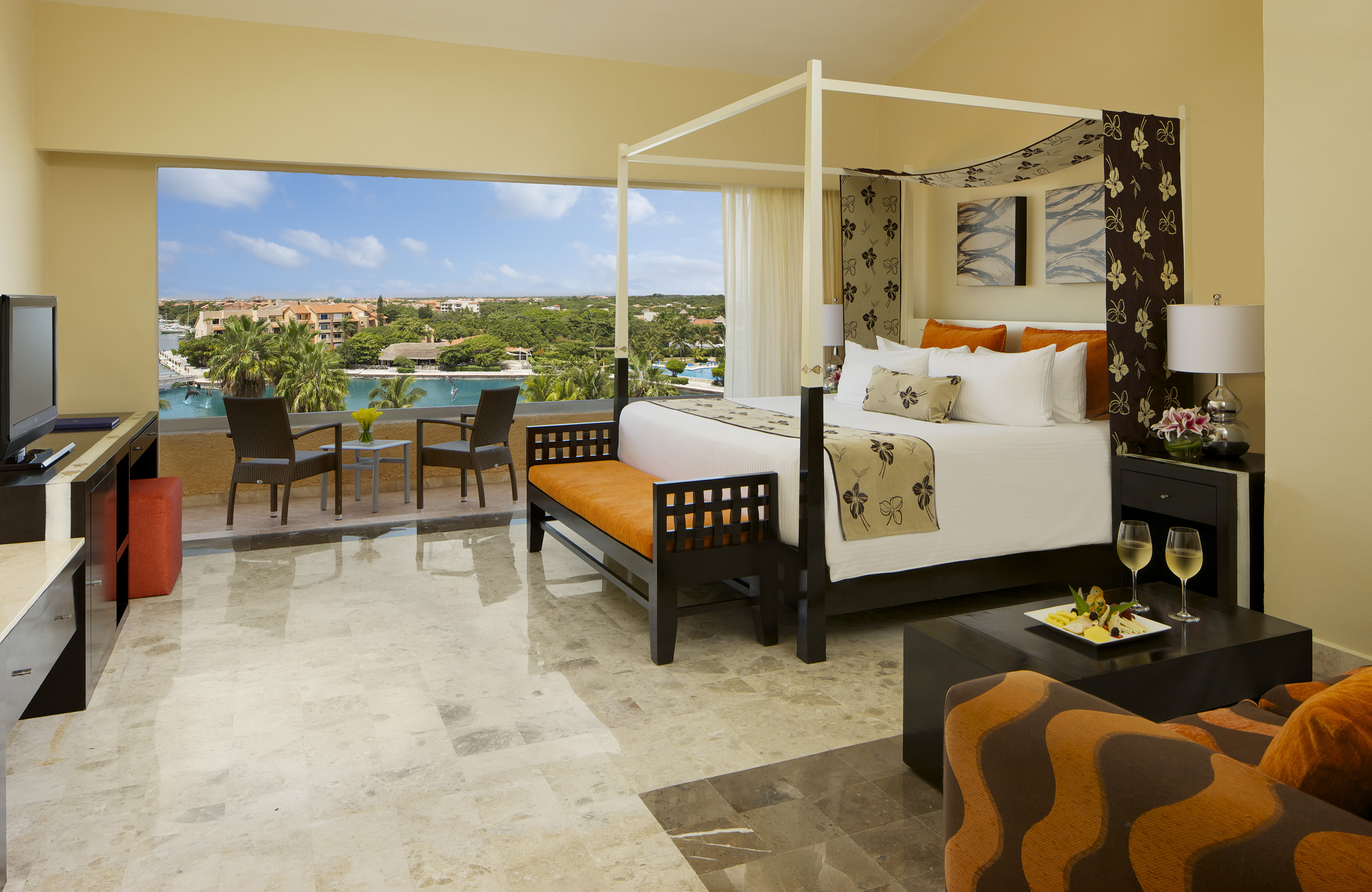 Fantasy Paradise Puerto Aventuras Resort & Spa