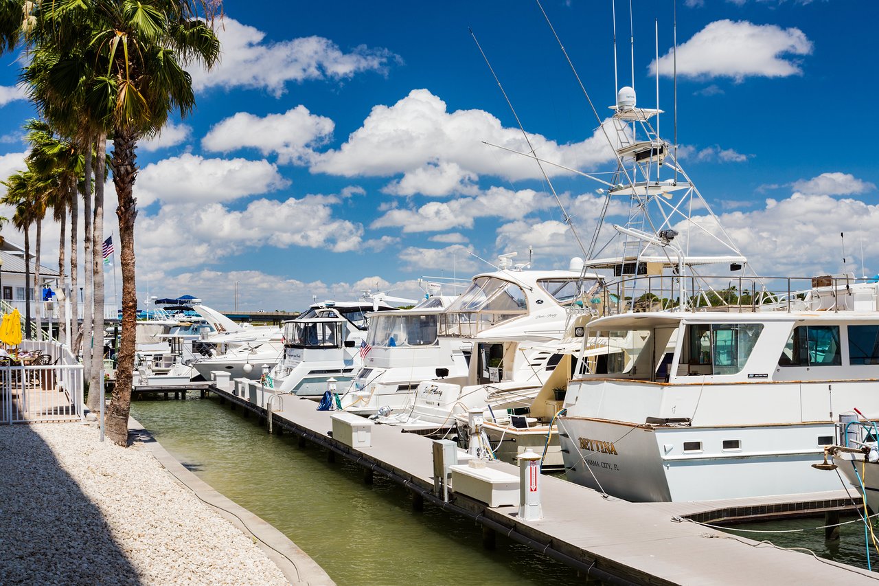 Holiday Inn and Suites Clearwater Beach S-Harbourside